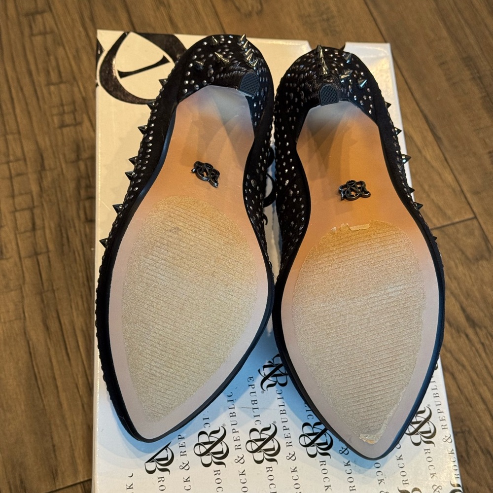 Spiky Heels - Picture 6 of 8